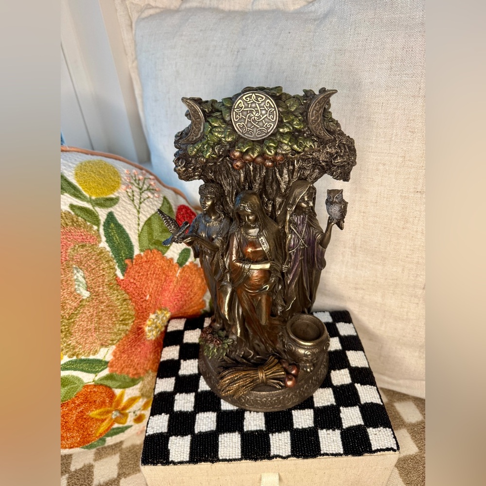 Bronze-Tone Goddess Home Art Sculpture - Decorative Figurine - Picture 7 of 9